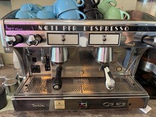 2 Groups Astoria Perla